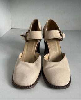 (Category: ) located in . Submitted by solelychic (Listing ID 1443655653, Image 1). Description: .