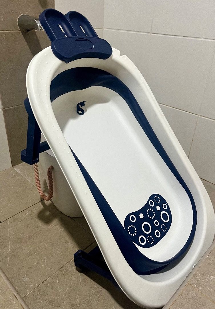 Baby Bathtub, Stroller, and High Chair Bundle (Category: Strollers) located in Caloocan City. Submitted by leahchimraffin (Listing ID 1443539812, Image 1). Description: SOLD AS BUNDLE - Bundle includes: Foldable baby bathtub, compact stroller, and high chair. - All items are in good, pre-loved condition. - Ideal for parents seeking convenient and space-saving baby essentials. - Stroller: Lightweight and easy to maneuver. - Bathtub: Perfect for sm