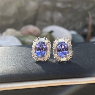 (Category: ) located in . Submitted by lovelotsdiamondd (Listing ID 1443540955, Image 1). Description: .