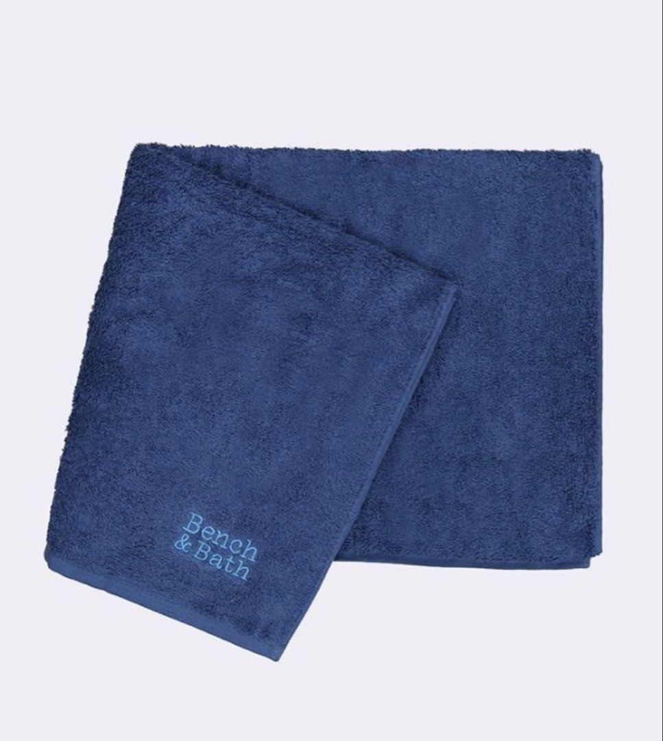 Bench Bath Towels Big (Category: Towels, Napkins & Holders) located in Pasig City. Submitted by jennieshoppe (Listing ID 1443606599, Image 1). Description: Bench Bath Towels Big DETAILS Color available: Grey green 2 Moss Green 1 White6 Brown 2 - Solid color towel - Embroidery detail - Size: 25 x 50in - Material: Cotton.