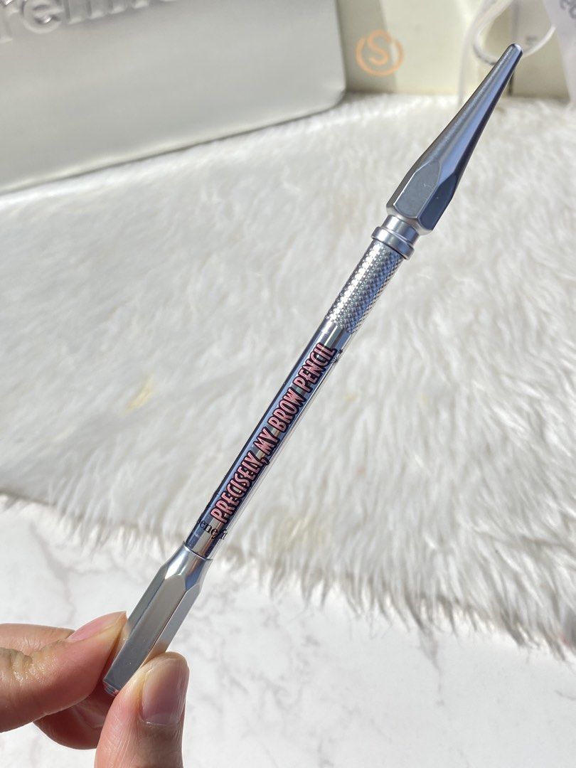 BENEFIT Precisely My Brow Pencil (full size) (Category: Makeup) located in Quezon City. Submitted by purpleporcupine (Listing ID 1443578810, Image 2). Description: 🌸 Benefit Precisely, My Brow Pencil Ultra Thin Eyebrow Pencil 🎀 Available shade: 4.5 natural dark brown(3 pieces) 👉 Ultra-thin, ultra-soft, ultra-soft, super-easy pencil tip for you to spit yarn 👉 Good color adhesion and long-lasting, giving you confidence with beautiful eyebrows a