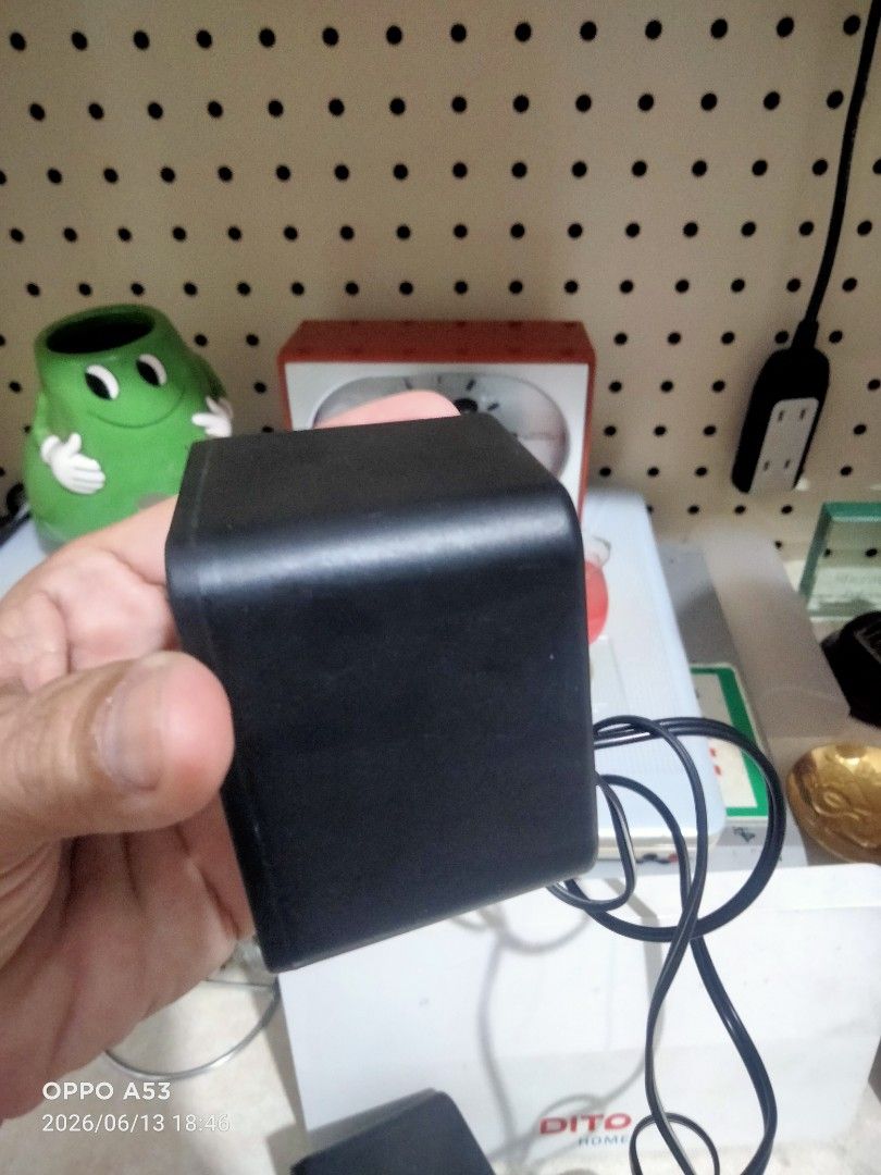 Black Cube USB Powered Computer Speakers with 3.5mm Jack (Category: Soundbars, Speakers & Amplifiers) located in Binan City. Submitted by rpute (Listing ID 1443615418, Image 3). Description: - Compact black cube speakers - Ideal for desk setups - USB powered - 3.5mm audio jack connection - Tested and confirmed working 🚚 Delivery: Lalamove | J&T | LBC (Nationwide) 💳 Payment: GCash / Cash (payment first priority) ⚠️ Disclaimer: This is a pre-love