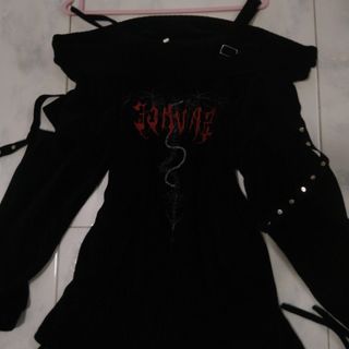 (Category: ) located in . Submitted by shaoxuannns.closet (Listing ID 1443602955, Image 1). Description: .