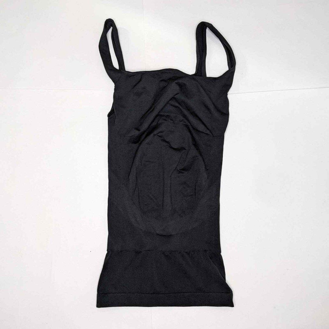Blanqi Black Maternity Tank Top Seamless Support (Category: Maternity wear) located in Makati City. Submitted by Pipie (Listing ID 1443636703, Image 3). Description: - Comfortable black maternity tank top - Seamless design for a smooth silhouette - Stretchy fabric accommodates growing belly - Versatile for layering or wearing solo - Ideal for workouts and everyday wear - Offers gentle support.