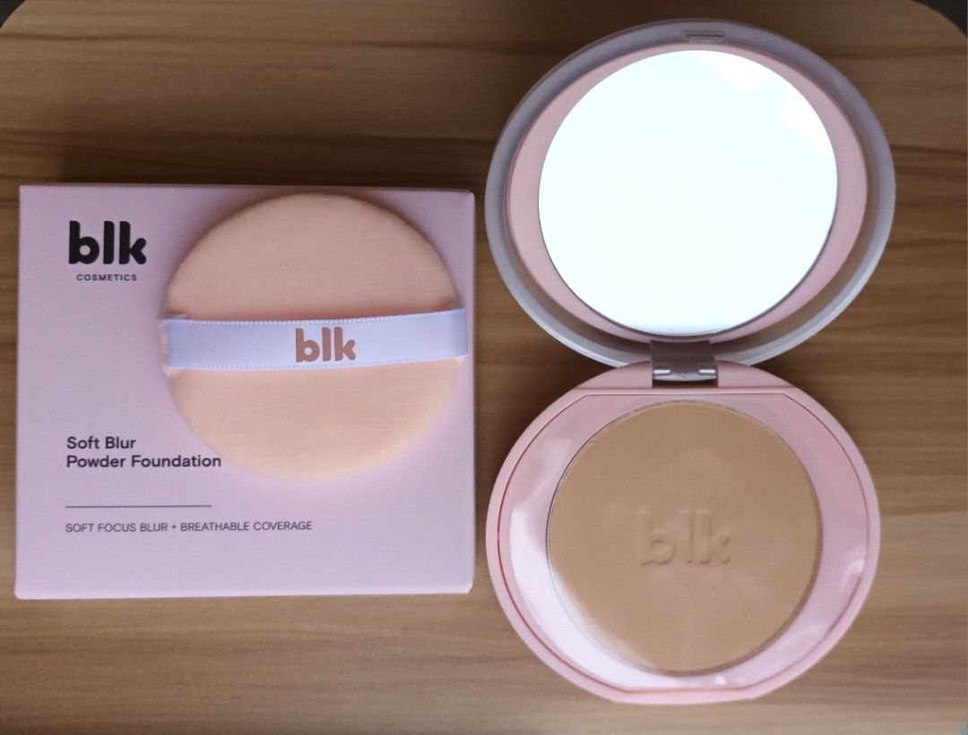 BLK Soft Blur Powder Foundation (Category: Makeup) located in Manila. Submitted by _gie_ (Listing ID 1443686602, Image 3). Description: ‼️- Available shades: Butterscotch and Vanilla‼️ ‼️- Opened for picture taking only‼️.