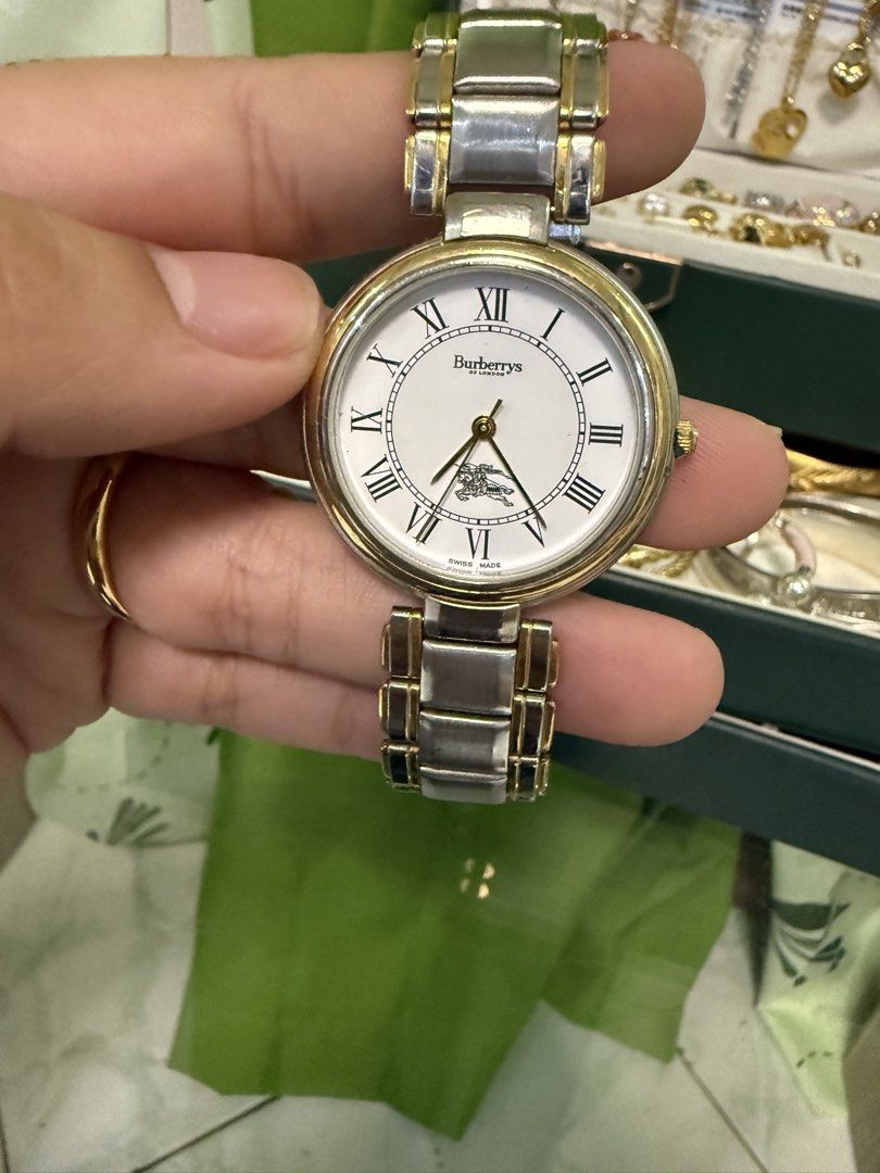 Burberry vintage watch (Category: Women's Watches) located in Naga. Submitted by grand_trehh (Listing ID 1443626955, Image 1). Description: .