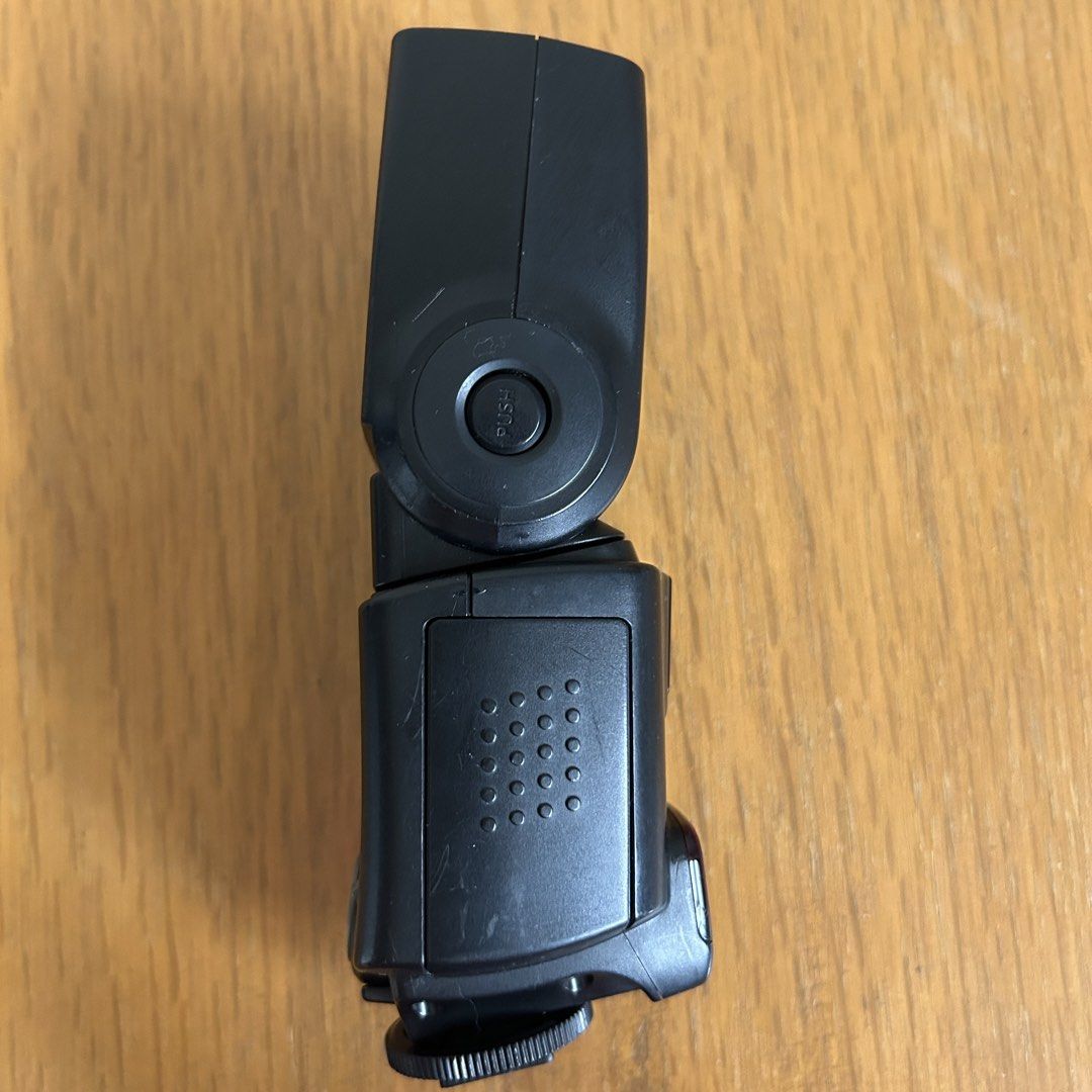 Canon Speedlite 430EX flash (Category: Flashes) located in Las Pinas. Submitted by pl4y_it_4g4in (Listing ID 1443592235, Image 3). Description: Used Good working condition Uses 4x AA Battery (rechargeable batteries are recommended) Pls check photos for cosmetic condition .