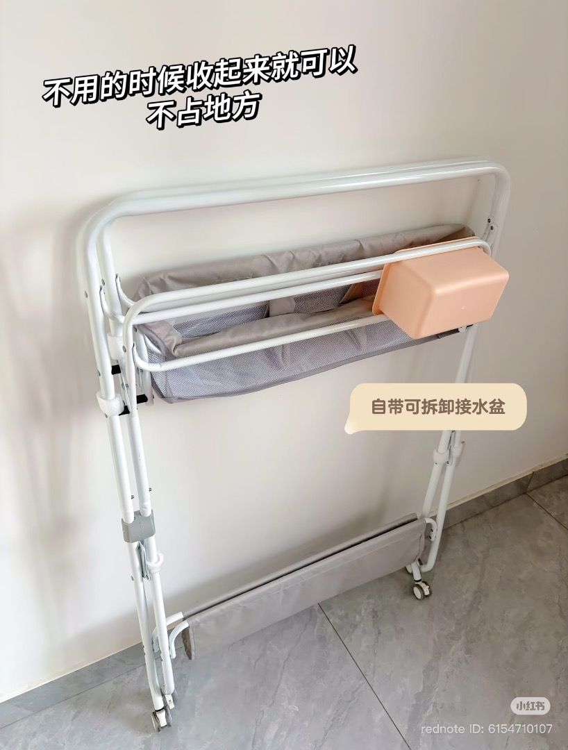Changing Table (Category: Changing Mats & Accessories) located in Singapore. Submitted by daniel-1205 (Listing ID 1443499291, Image 1). Description: .