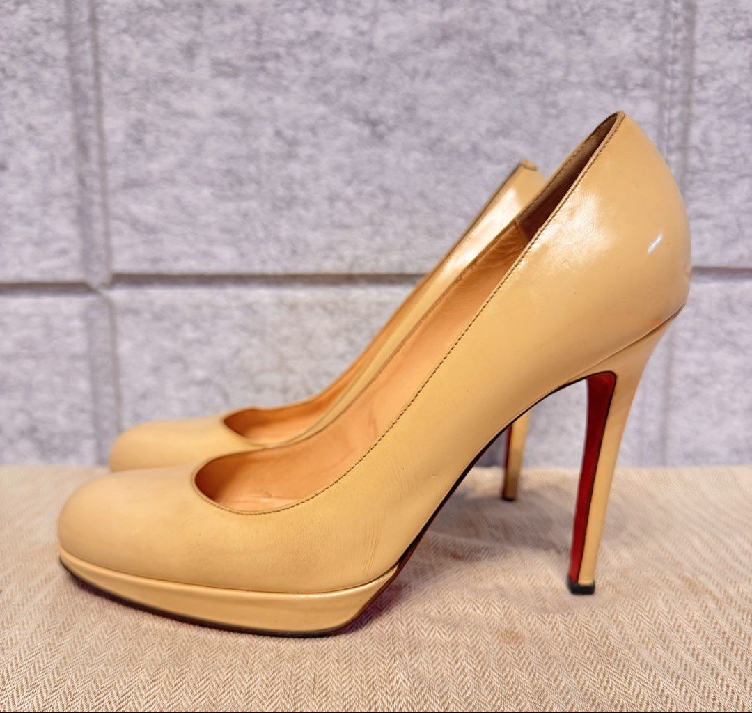Christian Louboutin Platform Heels Size (Category: Sneakers & Footwear) located in Pasig City. Submitted by anne902408 (Listing ID 1443578845, Image 3). Description: Christian Louboutin Platform Heels. •WORN OUT ONE HEEL TIP • Heel height :4 1/4” •w/ alternative dustbag •ALL IN GOOD CONDITION .