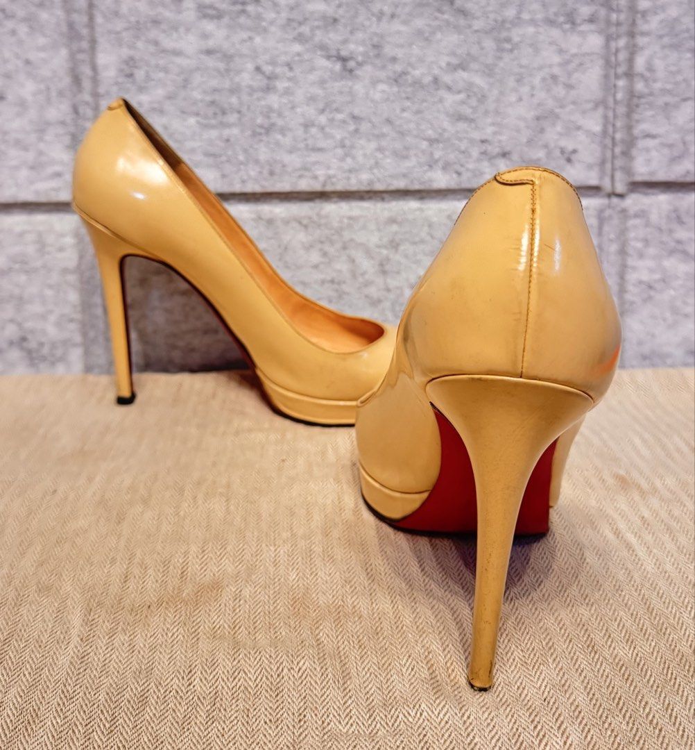 Christian Louboutin Platform Heels Size (Category: Sneakers & Footwear) located in Pasig City. Submitted by anne902408 (Listing ID 1443578845, Image 2). Description: Christian Louboutin Platform Heels. •WORN OUT ONE HEEL TIP • Heel height :4 1/4” •w/ alternative dustbag •ALL IN GOOD CONDITION .