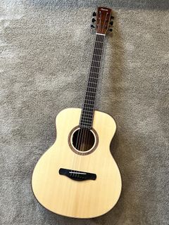 (Category: ) located in . Submitted by clarenguitars_sg (Listing ID 1443553143, Image 1). Description: .