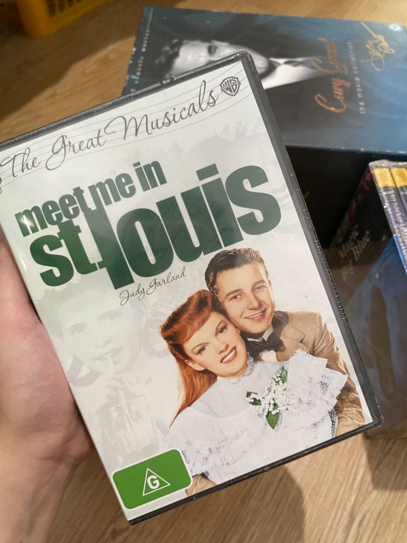 Classic Hollywood Musicals DVD Bundle (Sealed) (Category: CDs & DVDs) located in Manila. Submitted by ilovesakura. (Listing ID 1443641952, Image 1). Description: 🎶 Classic Hollywood Musicals Bundle Includes: Meet Me in St. Louis On The Town Annie Get Your Gun ✔ All sealed ✔ Original DVDs ✔ Excellent condition Starring legendary performers including Judy Garland and Gene Kelly. Perfect for musical lovers and collectors. 💌 Pickup / Shipping: Buye