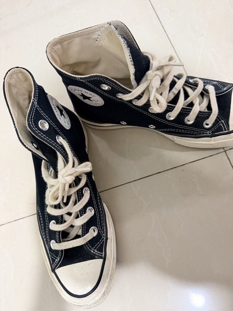 AUTHENTIC Converse Chuck Taylor All Star High Top Black 7.5 (Category: Sneakers) located in Makati City. Submitted by rcloset_ (Listing ID 1443583830, Image 2). Description: - Classic black Converse Chuck Taylor All Star high tops - Lace-up style - Durable rubber toe cap and sole - Perfect for everyday wear - Shows some signs of use on soles and fabric.