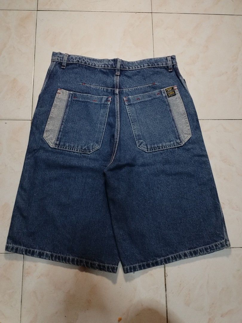 DICKIES BAGGY JORTS Y2K (Category: Shorts) located in Paranaque City. Submitted by ukaymulabiringan (Listing ID 1443578695, Image 2). Description: 𝗗𝗜𝗖𝗞𝗜𝗘𝗦 𝗕𝗔𝗚𝗚𝗬 𝗝𝗢𝗥𝗧𝗦 💰: ₱300 + SF measurements: • waist: 33 • thigh: 14 • hem: 13 • length: 25 issues/notes: • loose stitches on front tag •distressing on buttonhole • measurements are in inches • color may vary due to lighting • pm for more details.