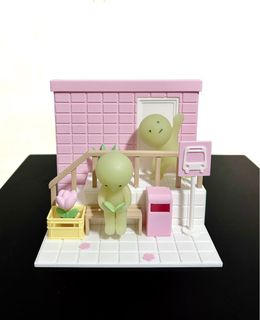 (Category: ) located in . Submitted by the_smiski_shop (Listing ID 1443530494, Image 1). Description: .
