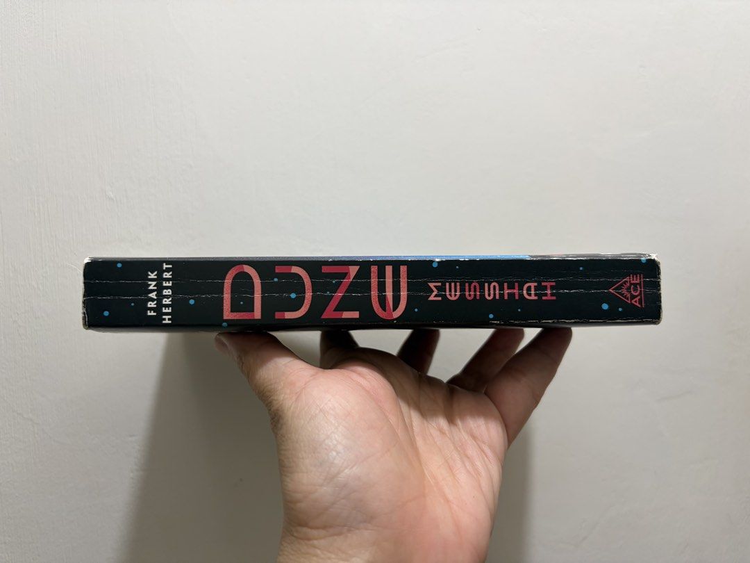 Dune Messiah by Frank Herbert (Category: Storybooks) located in Palo. Submitted by bouquiniste (Listing ID 1443665889, Image 3). Description: .