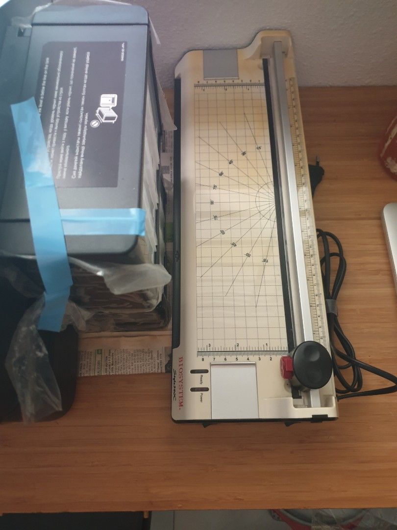 Epson Printer and Paper Trimmer483766265112186880