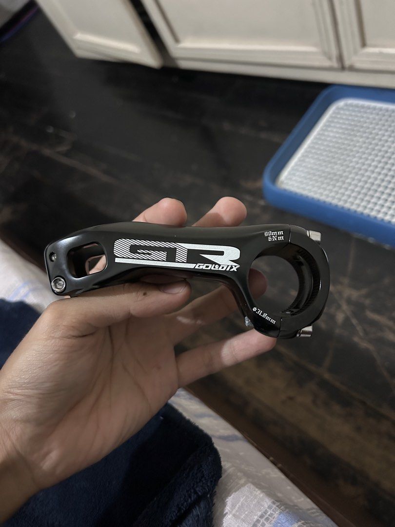 Flat / Slammed Stem for MTB RB 90mm & 100mm (Category: Bicycles) located in Quezon City. Submitted by adarpgaming (Listing ID 1443633323, Image 2). Description: Sinukat lang po, not fit for me both Pickup or lalamove: Kamias QC.