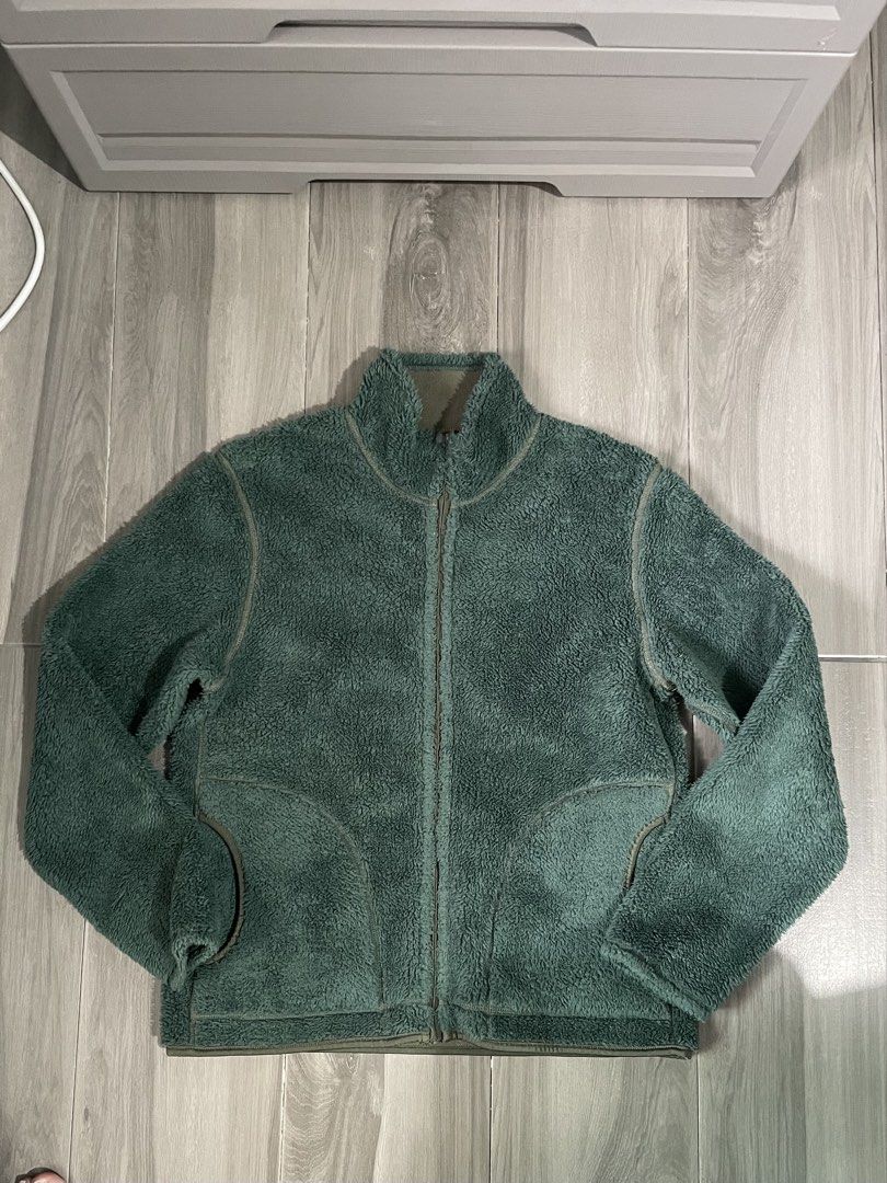 Fleece Jacket (reversible) (Category: Coats, Jackets and Outerwear) located in Manila. Submitted by _jerome (Listing ID 1443527412, Image 1). Description: No brand Reversible fleece jacket Length: 25 Sleeve length: 23 Width: 21.