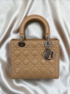 (Category: ) located in . Submitted by reluxuryco (Listing ID 1443661322, Image 1). Description: .