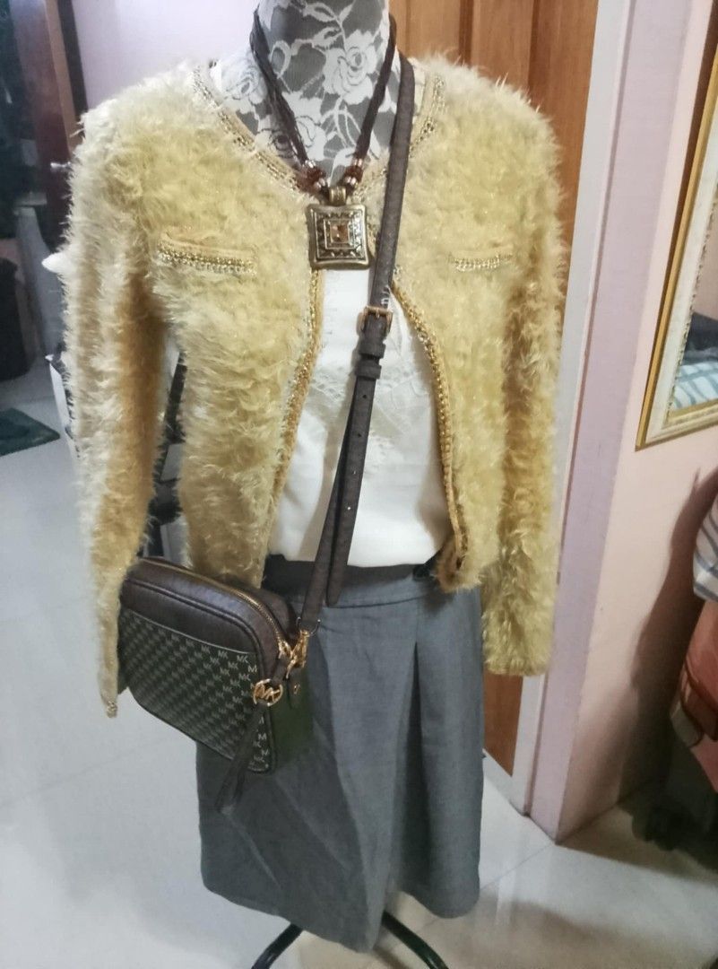 Fuzzy Textured Cropped Cardigan with Embellished Pockets (Category: Coats, Jackets and Outerwear) located in Manila. Submitted by sakinto (Listing ID 1443607216, Image 3). Description: - Creamy beige fuzzy cropped cardigan - Open front design - Two small chest pockets with beaded trim - Braided trim detail on edges - Cozy and stylish, ideal for layering inner attire and bag not included message details first.