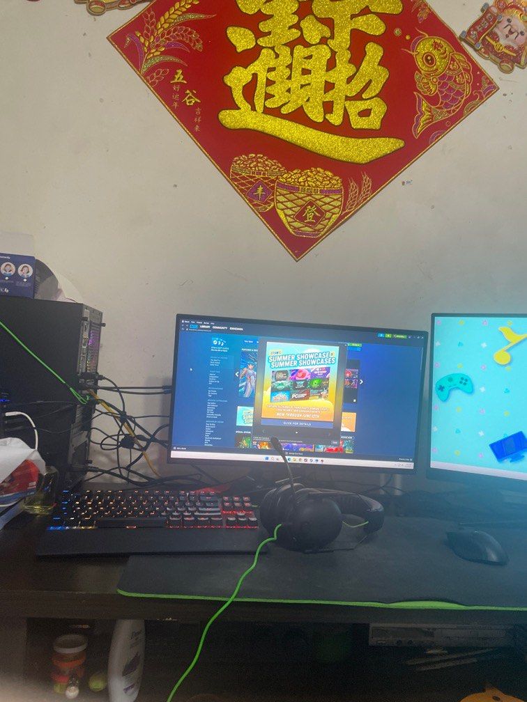 GAMING PC FULL SETUP (Category: Desktops) located in Singapore. Submitted by johnnykia (Listing ID 1443589751, Image 1). Description: includes 280hz gaming monitor , logitech gpro superlight , keycron q2 keyboard , razer headset , razer mousepad abit dusty , web cam pc specs gpu 4060 cpu 15-14400f 16gb ram runs games like fortnite , valorant , gta 5 240 fps no frame drops selling steam account and fortnite acc , ea account that has fc26 to pm for