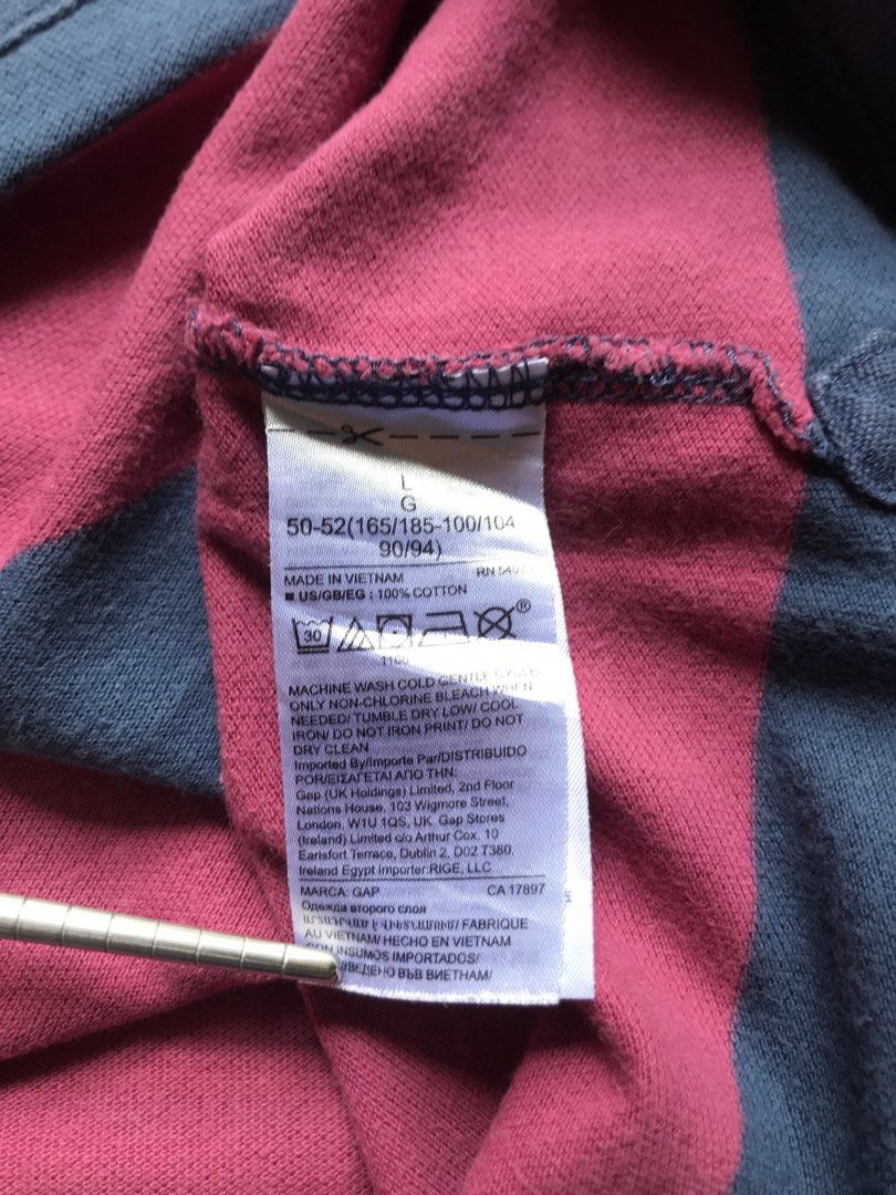 Gap Polo shirt (Category: Tshirts & Polo Shirts ) located in Cabanatuan. Submitted by offtherack.studio (Listing ID 1443571239, Image 3). Description: EXCELLENT CONDITION AUTHENTIC SIZE LARGE ON TAG COLOR RATE: 8.9/10 LENGTH: 31 WIDTH: 21 .