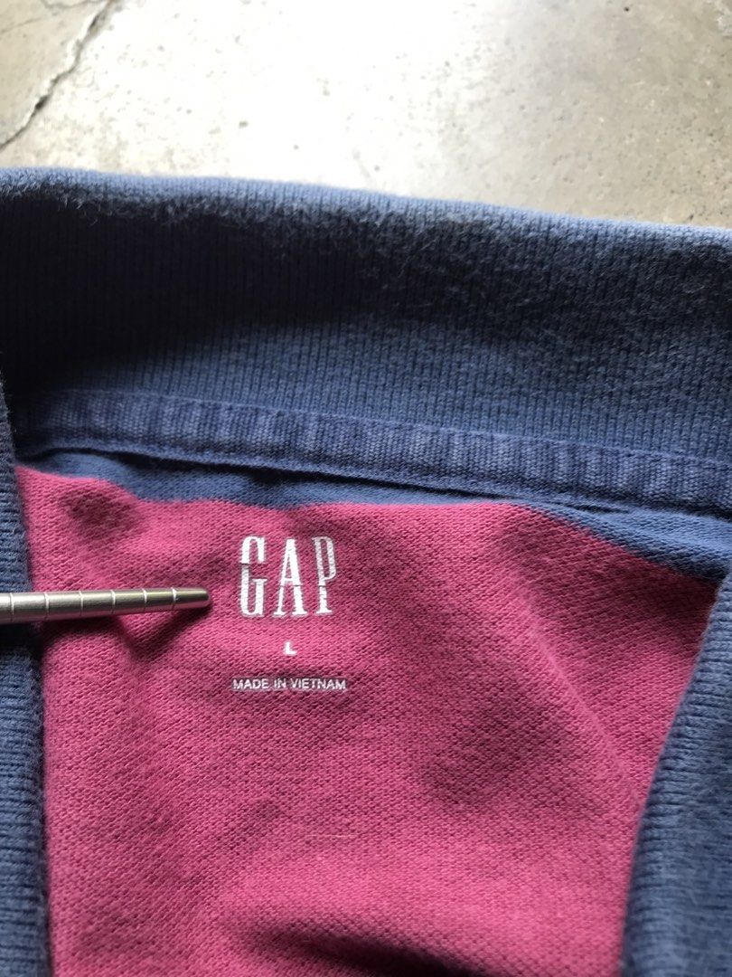 Gap Polo shirt (Category: Tshirts & Polo Shirts ) located in Cabanatuan. Submitted by offtherack.studio (Listing ID 1443571239, Image 2). Description: EXCELLENT CONDITION AUTHENTIC SIZE LARGE ON TAG COLOR RATE: 8.9/10 LENGTH: 31 WIDTH: 21 .