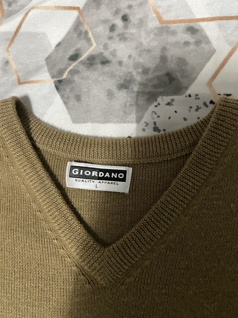 Giordano V-Neck Knitted Sweater Brown (Category: Tshirts & Polo Shirts ) located in Manila. Submitted by ssur_985 (Listing ID 1443657414, Image 2). Description: Size: L Color: Brown Dimensions (Inches): Length: 26 Width: 20 Color Rate: 10/10 Issues - No tags 550 PLUS SF.