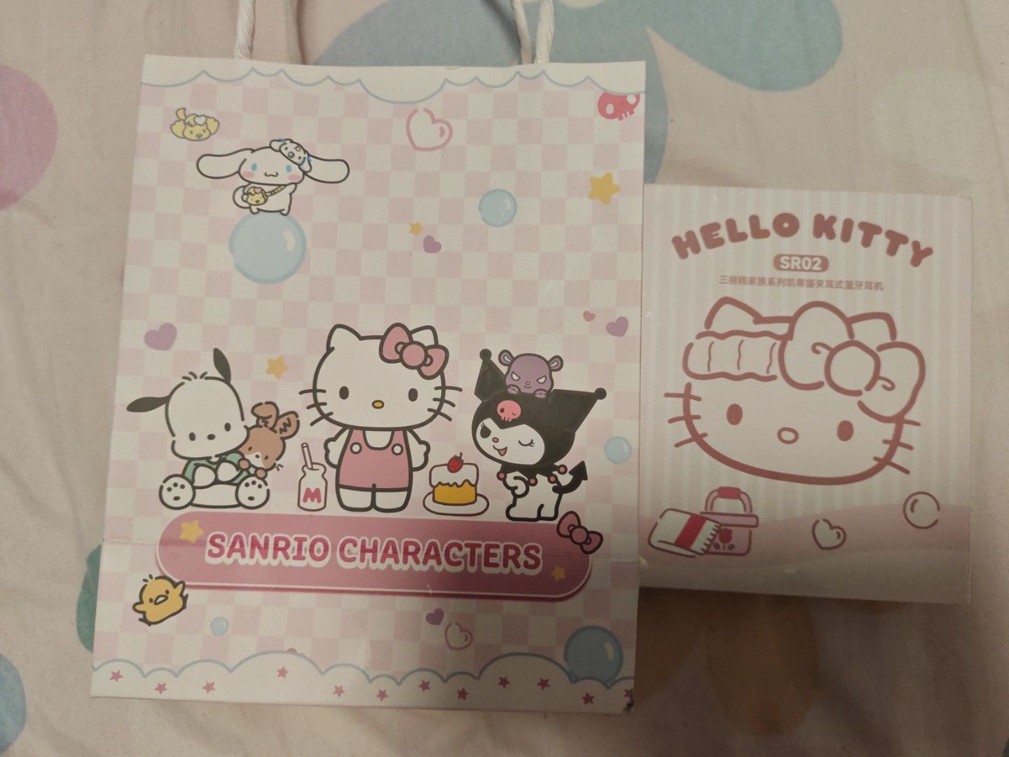 Hello Kitty Wireless Earbuds483818224317911040