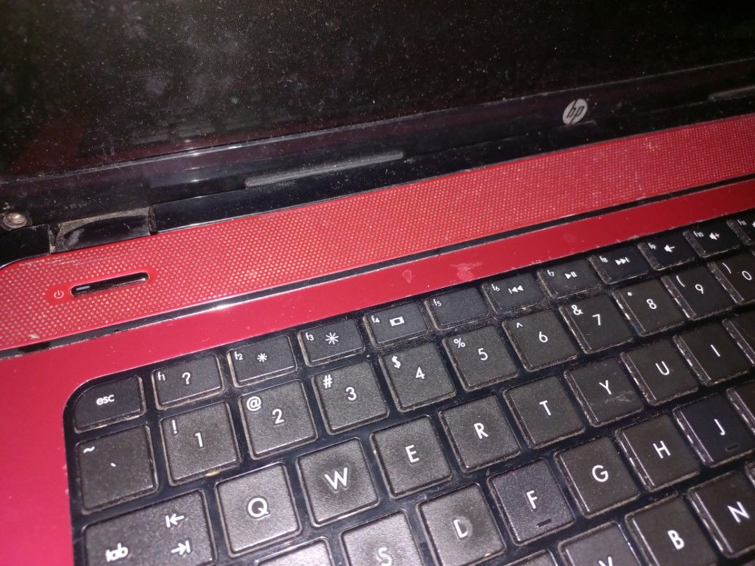 HP G7 Pavillion Laptop (Category: Laptops & Notebooks) located in Rizal. Submitted by magi_declutters (Listing ID 1443686000, Image 3). Description: selling my hp g7 pavillion ₱2,500 (nego) ❌️ issue : - screen repaired, and power button previously repaired (6 months ago) - power button not working, faulty battery (need naka saksak charge while using), x button missing 🛍 inclusion : charger and mouse 📝 other details : all working previously pero