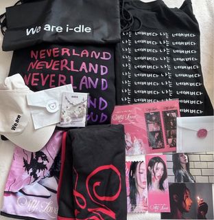 （分類：）位於 。 由 kpopfans_10 提交（商品編號 1443559672，圖片 1）。簡介： 。