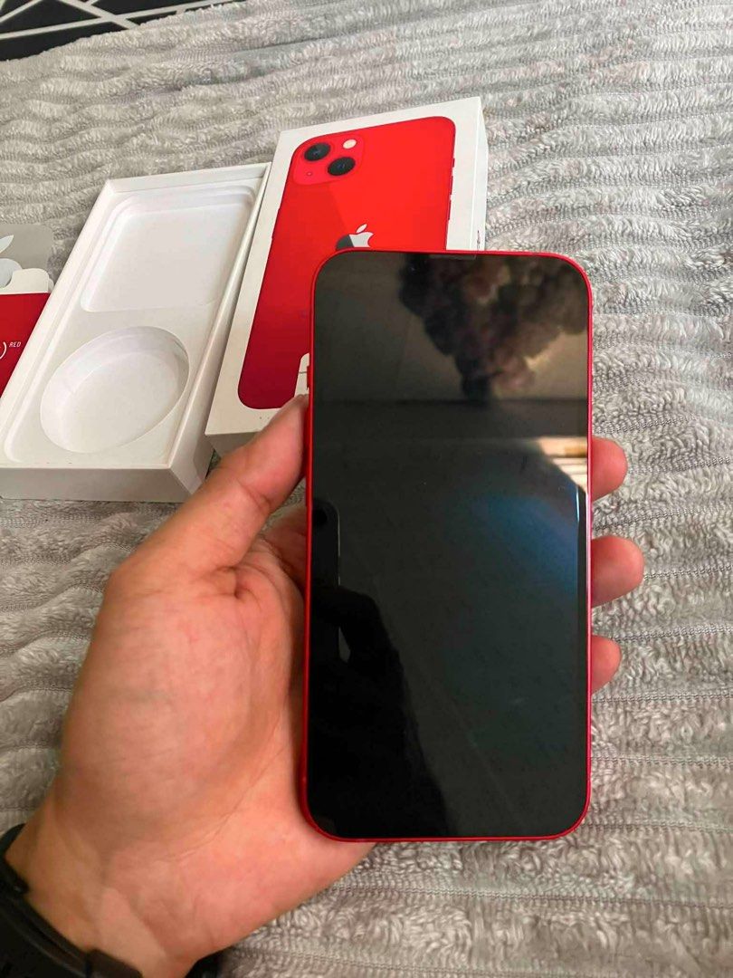 iphone 13 256gb (Category: iPhone 13 Series) located in Navotas City. Submitted by httpscha (Listing ID 1443592519, Image 2). Description: ip13 256gb without issue 15,999 na lang pm for deets.