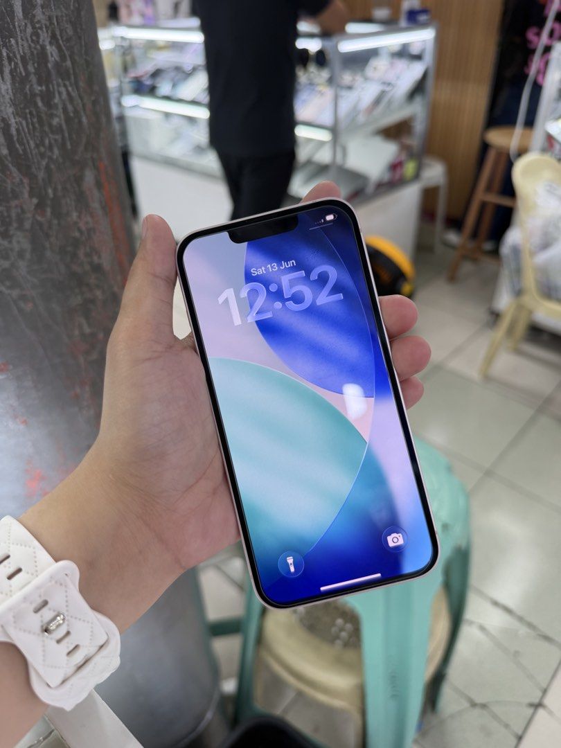 Iphone 17e 512Gb 100BH NTC approved Openline no issues (Category: iPhone 17 Series) located in San Juan City. Submitted by najihahtelecomshop2018 (Listing ID 1443650792, Image 2). Description: Legit Store | Original unit FOR SALE | TRADE / SWAP ▫️INSTALLMENT thru: 🔸Credit Card (straight / installment) 🔸Ggives / Gcredit + 6% interest 🔸Spay Later + 6% interest (RFS: Buy and Sell any kinds of Gadgets) Description: iPhone 17E 512GB ( other GB are 