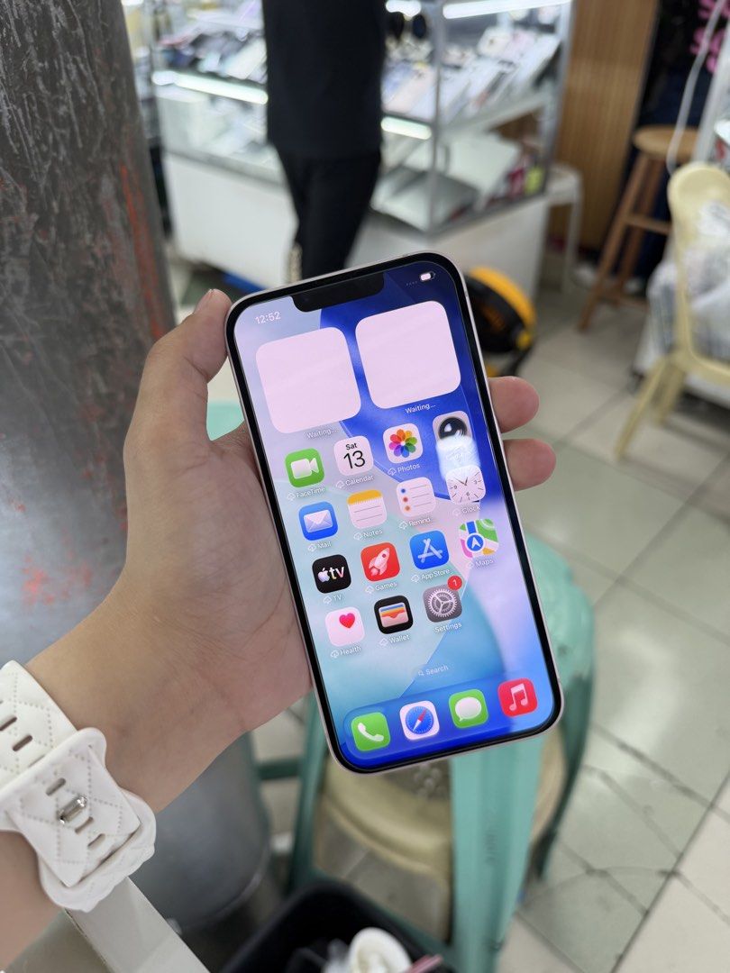 Iphone 17e 512Gb 100BH NTC approved Openline no issues (Category: iPhone 17 Series) located in San Juan City. Submitted by najihahtelecomshop2018 (Listing ID 1443650792, Image 3). Description: Legit Store | Original unit FOR SALE | TRADE / SWAP ▫️INSTALLMENT thru: 🔸Credit Card (straight / installment) 🔸Ggives / Gcredit + 6% interest 🔸Spay Later + 6% interest (RFS: Buy and Sell any kinds of Gadgets) Description: iPhone 17E 512GB ( other GB are 