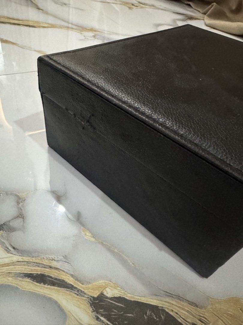 Jewelry organizer (Category: Accessory Holder, Box & Organizers) located in Manila. Submitted by sofia.things (Listing ID 1443694652, Image 2). Description: Nasa pics issue Fix price Lalamove only Loc imus cavite.