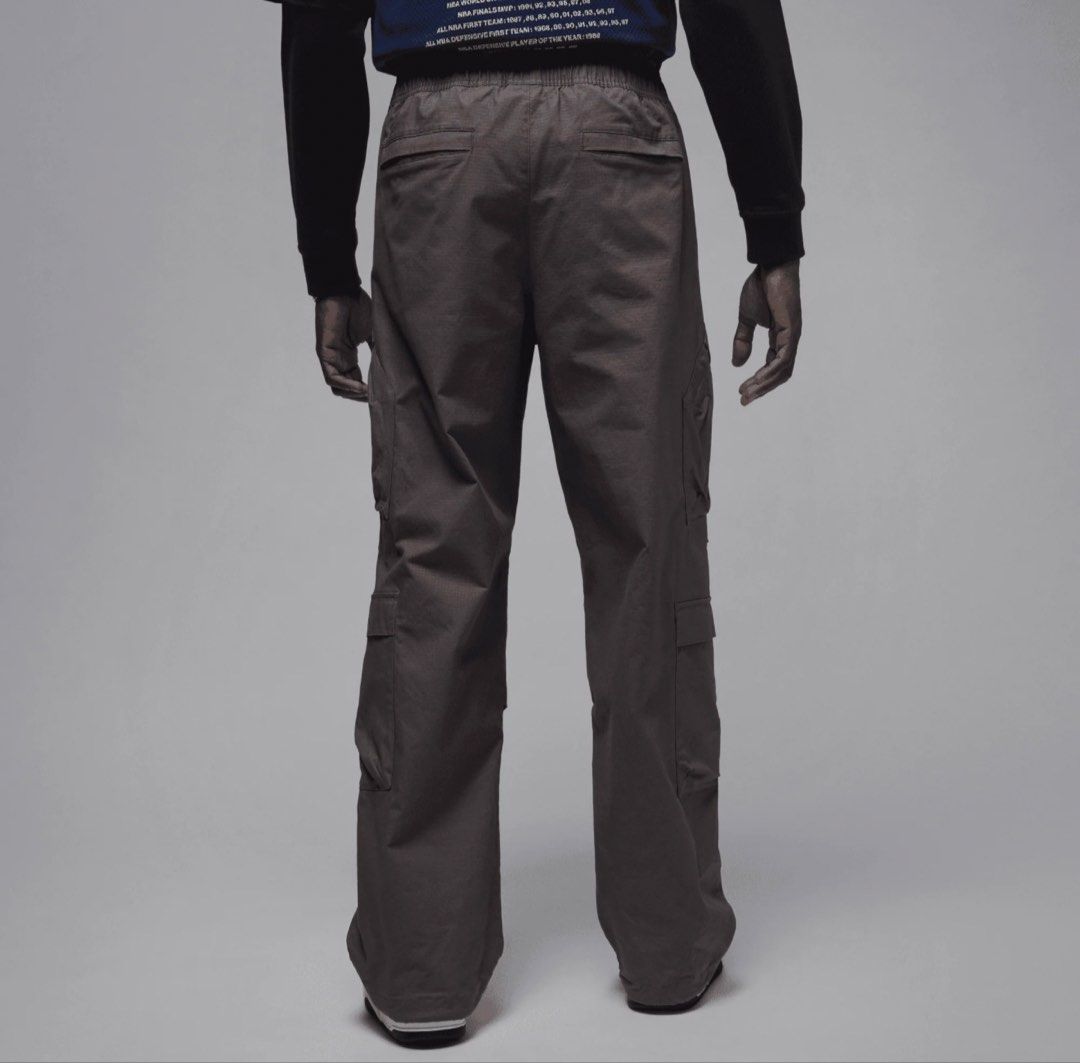 Jordan Flight Utility Trousers Pants Iron Grey (Category: Trousers) located in Manila. Submitted by mac2foolz (Listing ID 1443589983, Image 2). Description: PTPA / For Sale / Below SRP! 🔥 Jordan Flight Utility Trousers Pants Iron Grey ❌ Size: Small - Fit to 30-34 ✅Retail Price: ₱4,595 ✅Our Price: ₱1,995 - Below SRP! These lightweight and roomy ripstop pants are packed with utilitarian flare and heritage Jordan style. Diamond-shaped pockets combi