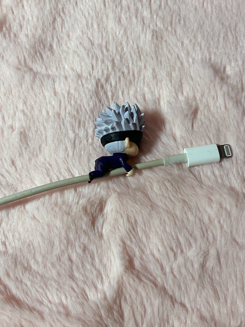 Jujutsu Kaisen Gojo Satoru Cable Hugger (Category: Figurines & Statues) located in Valenzuela. Submitted by kkurasant (Listing ID 1443587001, Image 2). Description: AVAILABLE mop gcash / maya mod jnt.
