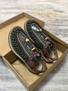 (Category: ) located in . Submitted by fashion.luxe (Listing ID 1443655814, Image 1). Description: .