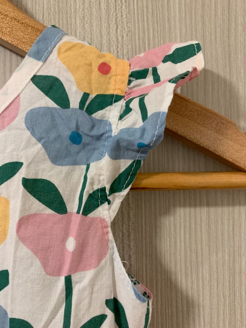 Kids Casual Dress (Category: Babies & Kids Fashion) located in Quezon City. Submitted by declutter_with_ericka (Listing ID 1443508635, Image 3). Description: • Slightly used • No tear. No stain. Print not faded. • Suits well for kids ages 4-7 y/o • Item will be shipped from Katipunan area in Quezon City Measurements: Length: 63cms Waist: 30cms Shoulder to waist: 25 cms Waist to knee: 39cms.