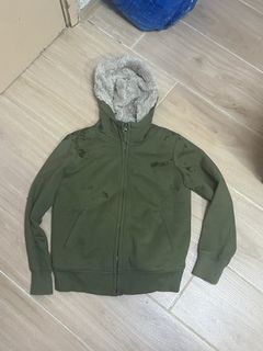 （分類：）位於 。 由 maddieeeeeeeee 提交（商品編號 1443580605，圖片 1）。簡介： 。