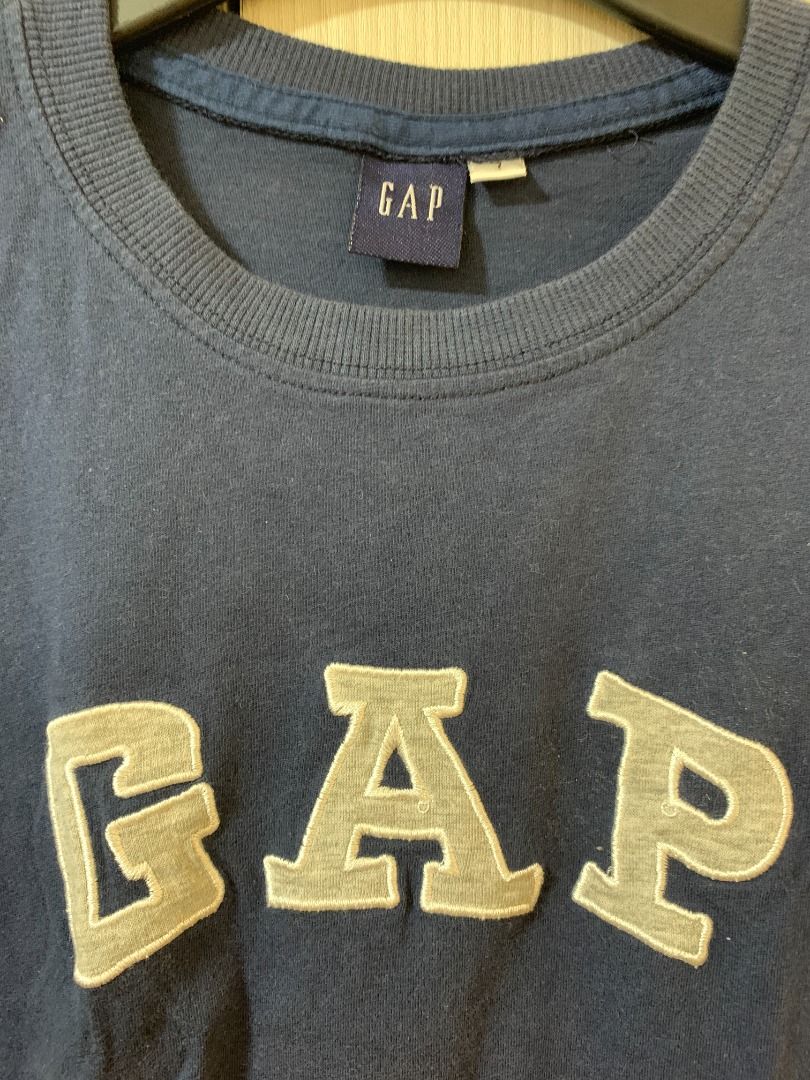 Kids Preloved T-Shirt (Category: Babies & Kids Fashion) located in Quezon City. Submitted by declutter_with_ericka (Listing ID 1443512432, Image 3). Description: • Slightly used • No tear. No stain. Print not faded. • Suits well for kids ages 4-7 y/o • Item will be shipped from Katipunan area in Quezon City.