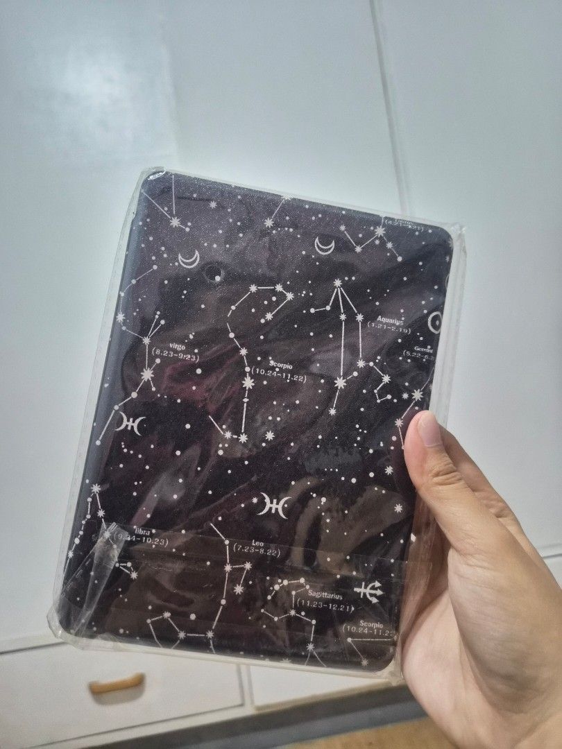 Kindle Paperwhite 5 Case (Category: E-Readers) located in Abucay. Submitted by heyitskaye.11 (Listing ID 1443693872, Image 1). Description: in bnew condition giving it for free you'll just cover the shipping cost reason for giving it away: bought the wrong case for kindle. mine's just Kindle basic 11th gen.