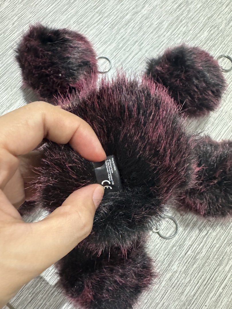 KIPLING MONKEY (Category: Other Accessories) located in Mandaluyong City. Submitted by RandRcollection72012 (Listing ID 1443660133, Image 3). Description: Authentic 💯 Kipling pompom .
