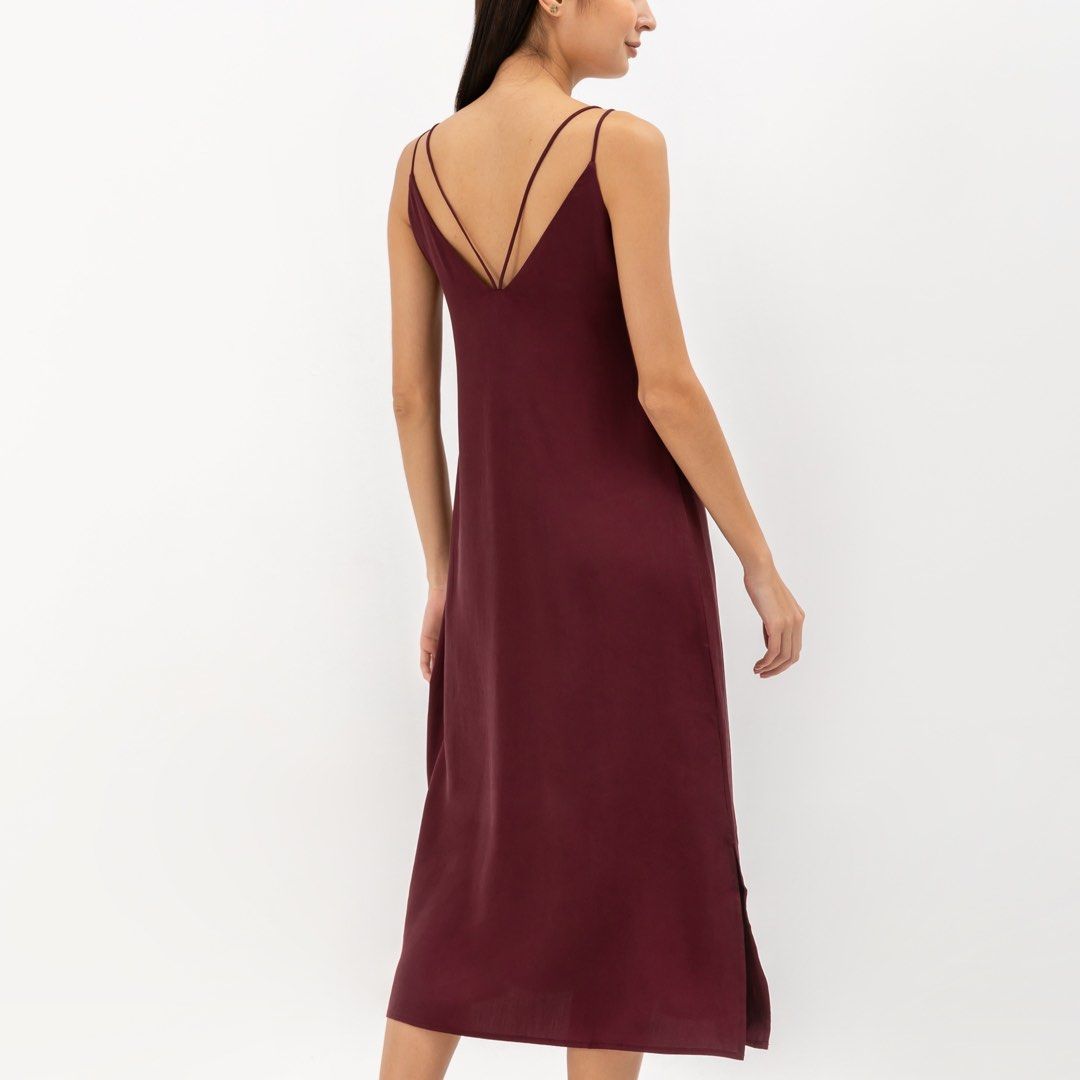 (L) Loveandbravery Macie Strappy Back Tencel Midi Dress in Plum (Category: Dresses) located in Singapore. Submitted by lovecraft. (Listing ID 1443634239, Image 3). Description: Brand new with tag Size L Plum Bust: 19 inches Hips: 22 inches Length: 48.5 inches 100% premium tencel. Side zip. $28 with free tracked delivery (Retail price was $48).