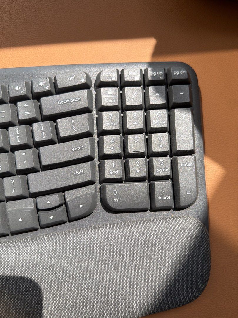 Logitech Wave Keys Wireless Keyboard483765795548702721