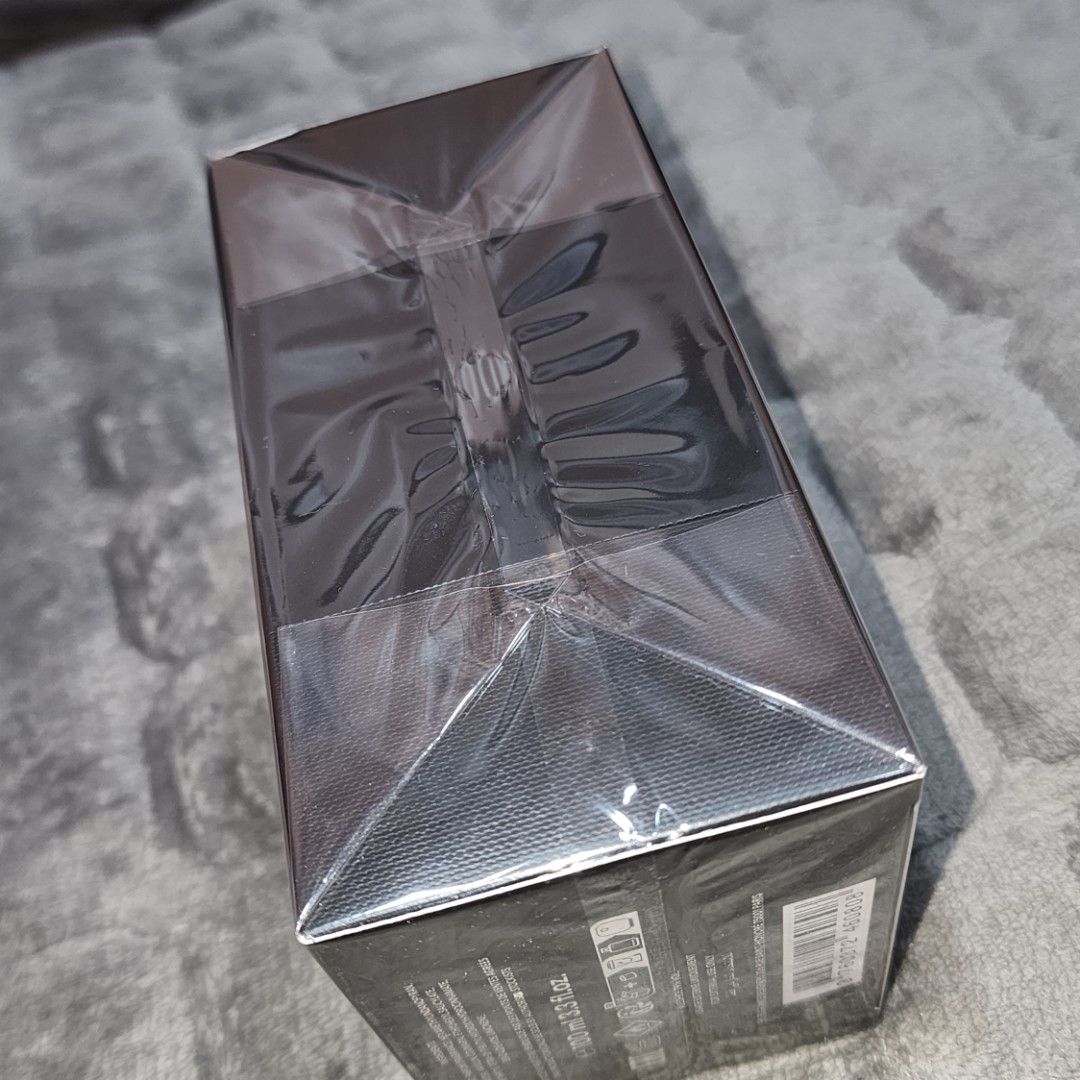 MATIERE PREMIERE VANILLA POWDER (Category: Fragrance & Deodorants) located in Quezon City. Submitted by rjdeclutterings (Listing ID 1443694235, Image 2). Description: SLIGHTLY DENTED BOX 📍Batasan,QC.