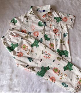 (Category: ) located in . Submitted by lovedbyeli (Listing ID 1443524001, Image 1). Description: .
