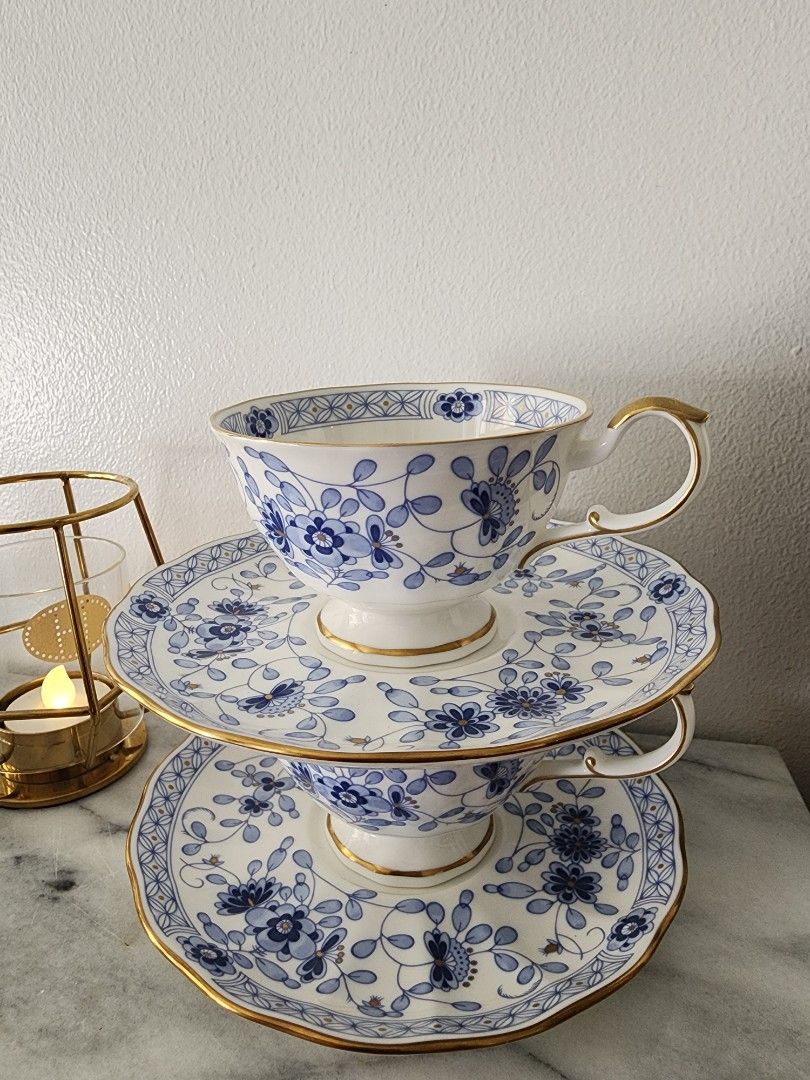 Narumi Milano Cups and saucers (Category: Coffee & Tea Tableware) located in Makati City. Submitted by amine_antiguo (Listing ID 1443499384, Image 1). Description: Narumi Milano Cups and saucers Vgc 750 each.
