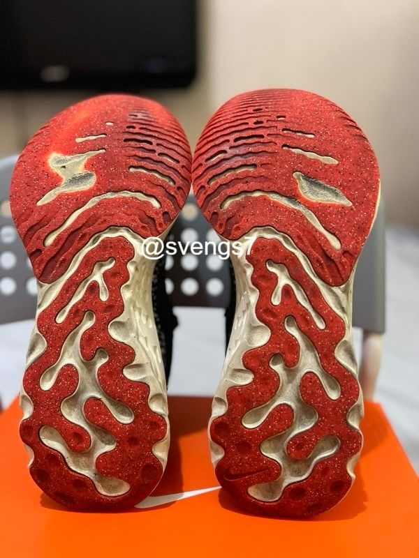 Nike React Infinity Run Flyknit 3 10M (Category: Sneakers) located in Manila. Submitted by svengs7 (Listing ID 1443524403, Image 2). Description: Take a moment to read the entire ad. Price is firm. Please refrain from haggling and inquiring about the last price. Top condition except for sole thread (see 2nd pic) Size 10M US Delivery, non-COD.